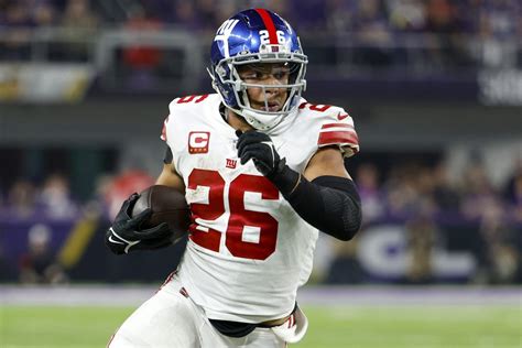 Jun 12, 2023 · New York Giants running back Saquon Barkley, who was named among the Bears’ top offseason targets in 2023, announced that he will not attend the Giants’ mandatory minicamp this week due to an ... 